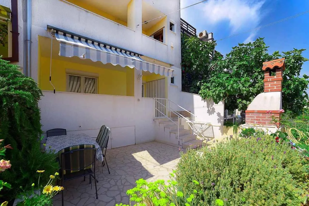 Apartment Pula, Istria Country 1 Vintijan